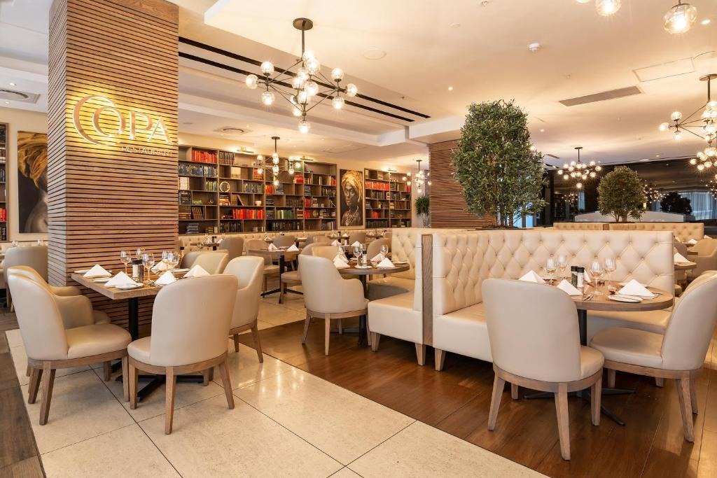 هتل پیپر کلاب هتل کیپ تاون